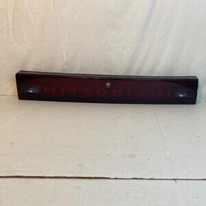 91-93 Mitsubishi 3000GT  Coupe OEM Rear Middle Center Tail Light Section